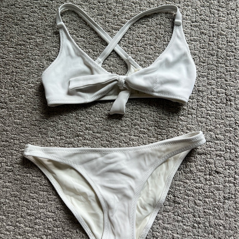 Solid & striped ribbed white bikini set. XS top and S bottom.